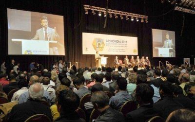Franetovich en el Congreso Mundial de Apicultura 