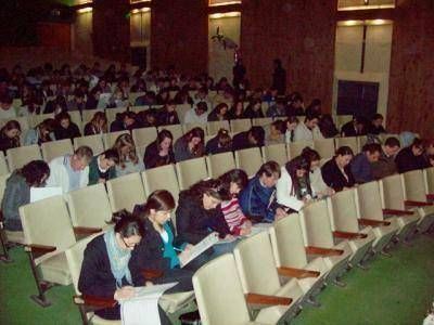 EVALUARON A ASPIRANTES A CARGOS ADMINISTRATIVOS DE LA POLIC�A   