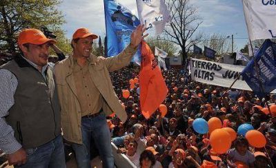 Scioli: "Luis Vivona garantiza la profundizaci�n de los cambios"