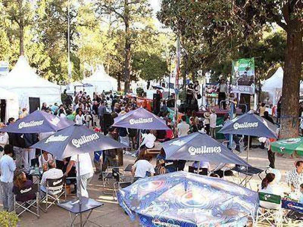 Con el recital de Le�n Gieco, finaliz� la Expo San Vicente 2011