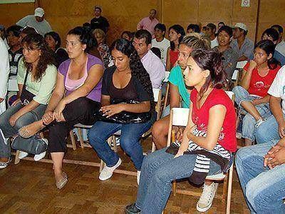  LOMAS I SITUACI�N HABITACIONAL    El Municipio se reuni� con representantes del asentamiento de Budge