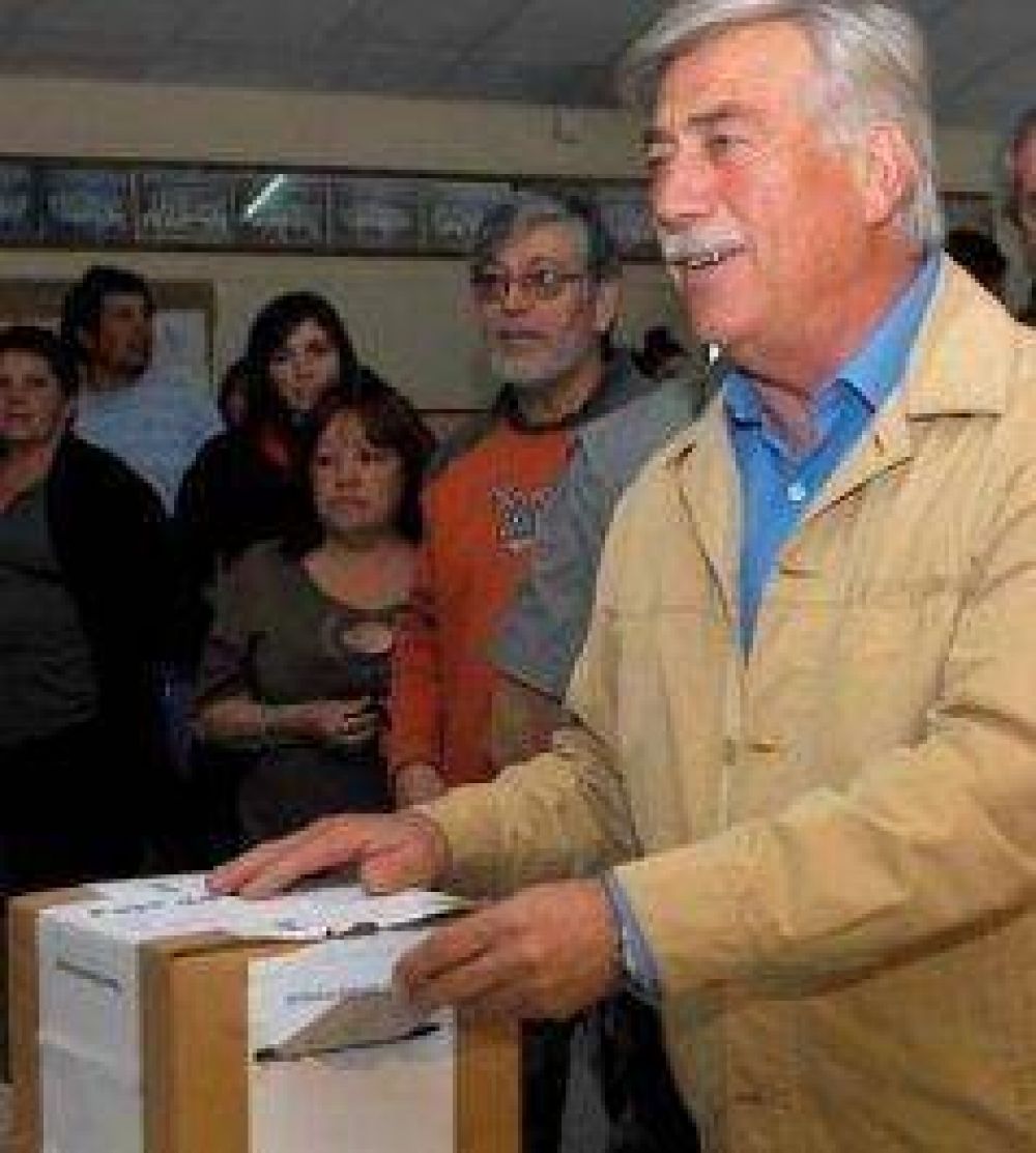 Soria denunci� presencia de boletas fraguadas en los comicios