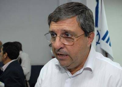 Admiti� Cheppi que est� decidido el traslado de la Base de Submarinos