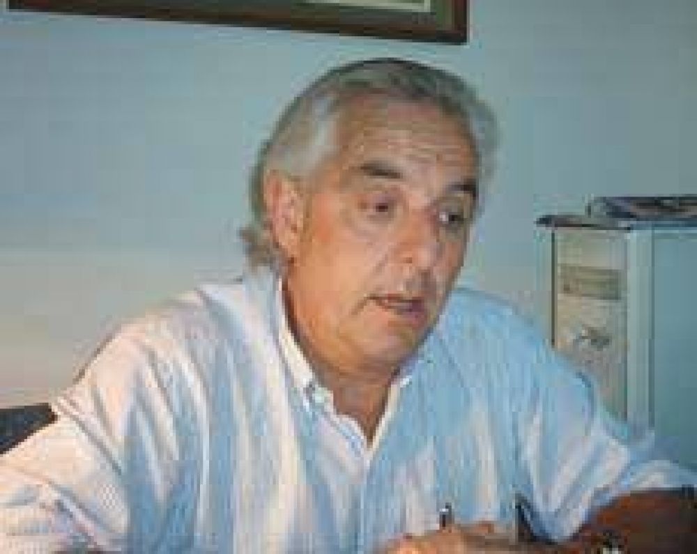 Diez dijo que no habr� por ahora aumento a municipales y que si es necesario el conflicto de los m�dicos se llevar� a la justicia