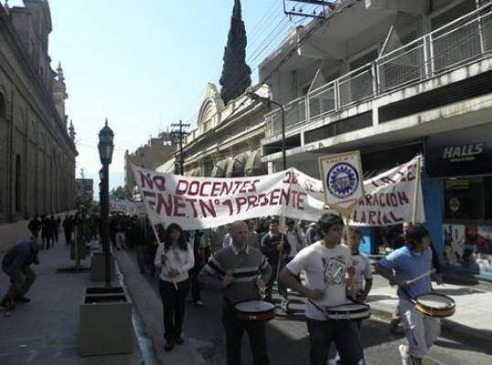 Paro del GDU por el reclamo de la ENET