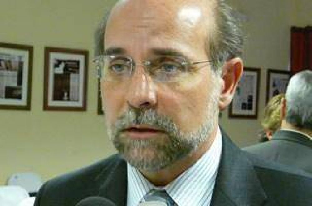 Ahora Fama le pide a Perna que diligencie la transferencia de la ENET N�1