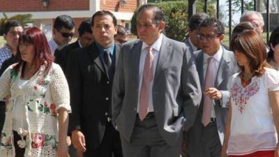 Alperovich fij� una fuerte postura contra el aborto