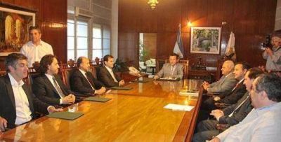 Mestre revisar� la concesi�n de sistema prepago 