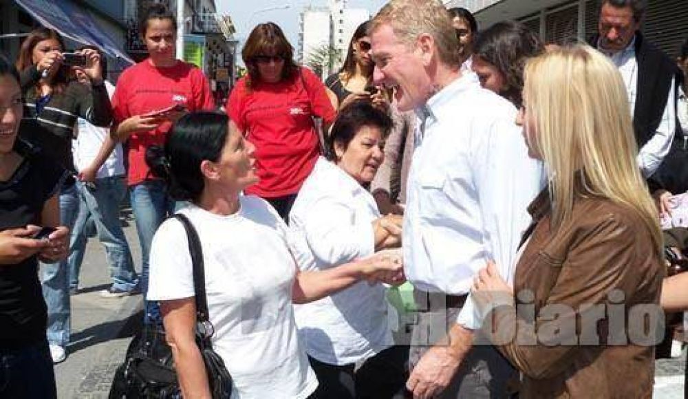 De Narv�ez: "La provincia necesita un gobernador, no un gobernado"