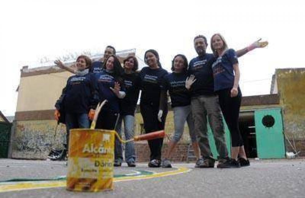 Voluntarios eligieron Mar del Plata para sus "Vacaciones Solidarias"