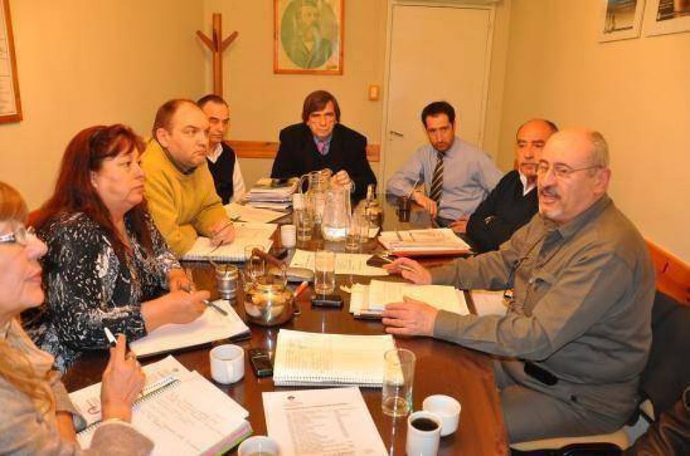 Concejales se reunieron con autoridades de la Cooperativa