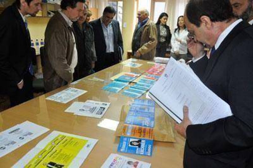 El PJ y Nuevo Encuentro cruzaron impugnaciones por la boleta de CFK