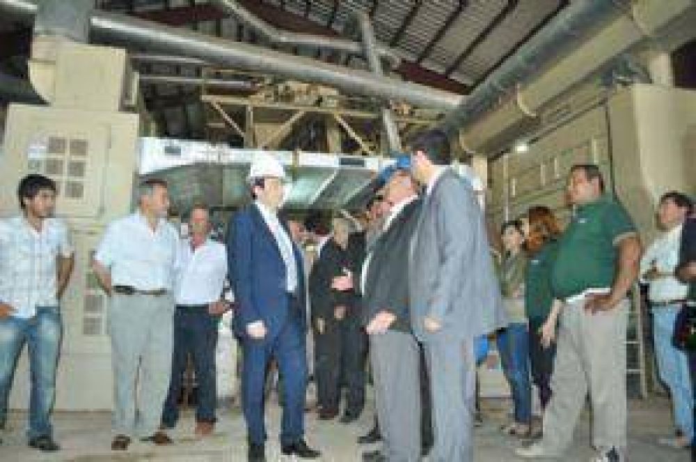 Inauguran dos emprendimientos millonarios en la ciudad de Quimil�