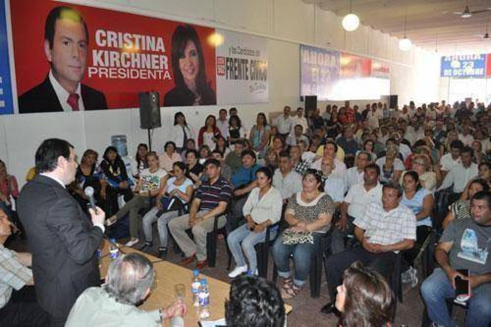 El Dr. Gerardo Zamora se reuni� con dirigentes de ciudad Capital