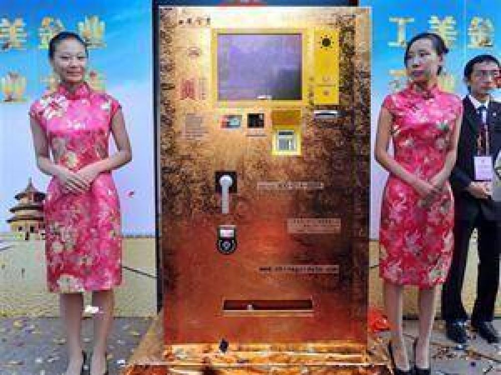 La fiebre del oro no se detiene: China inaugura su primer cajero