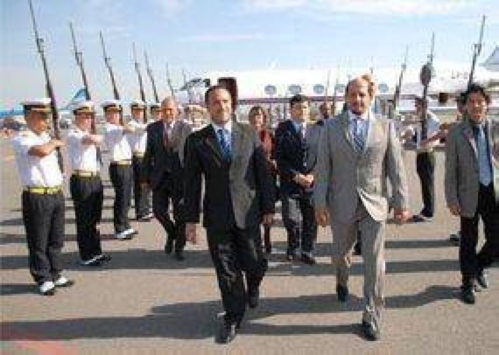  Arrib� a la provincia el ministro de Educaci�n de Qatar