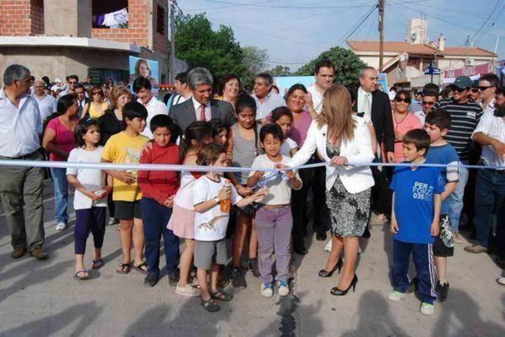 Fueron inauguradas 36 cuadras pavimentadas en San Luis capital