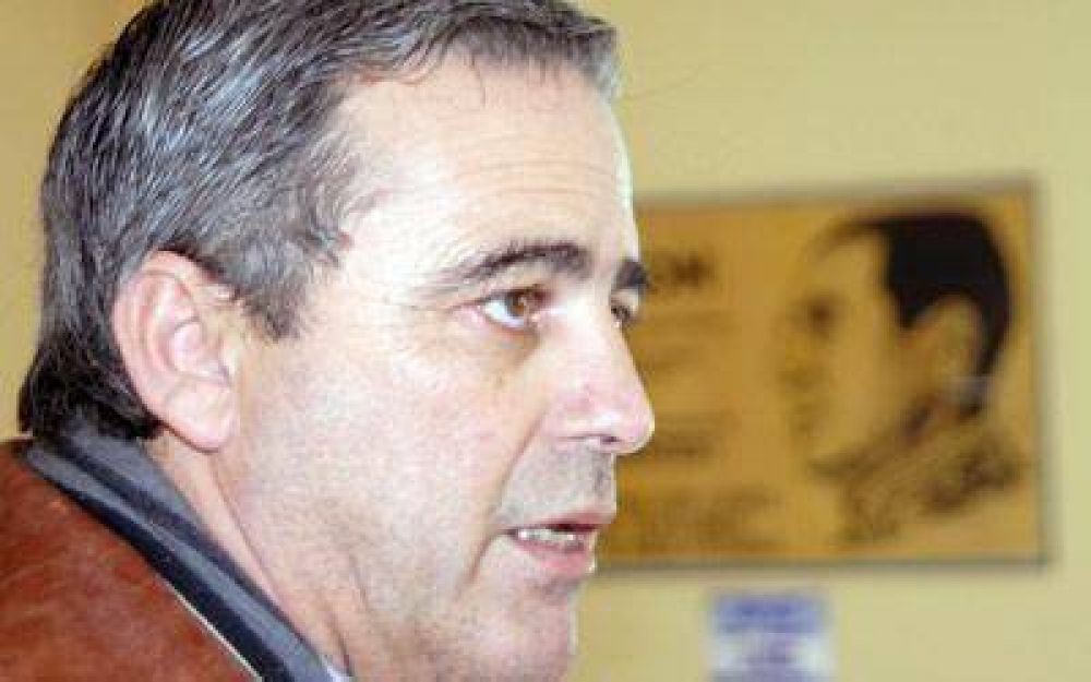 �Yauhar y Eliceche no convocan a la militancia de Chubut�, dijo Touri�an