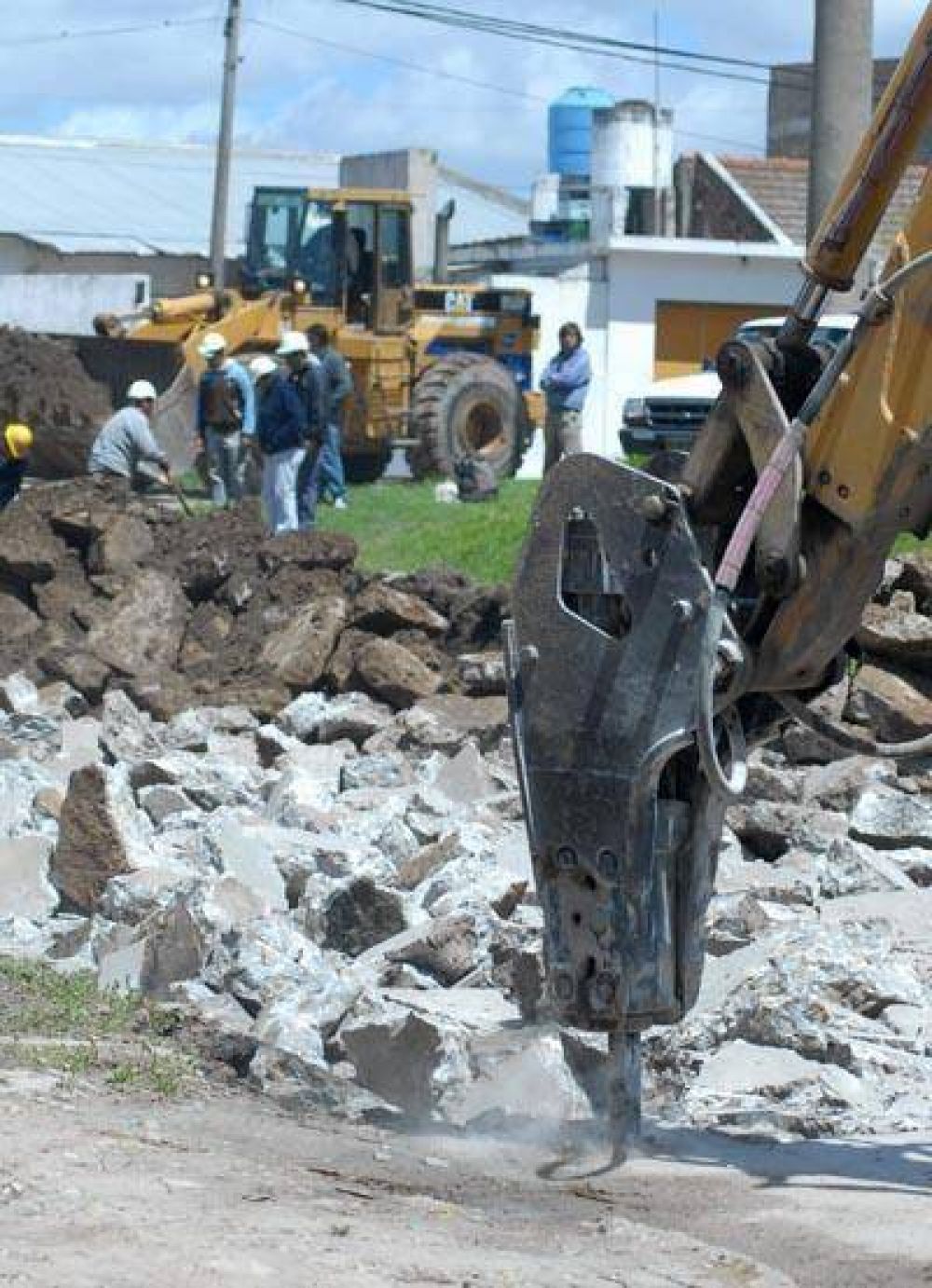 C�maras pesqueras ampl�an el reclamo por las calles del puerto y responde el municipio