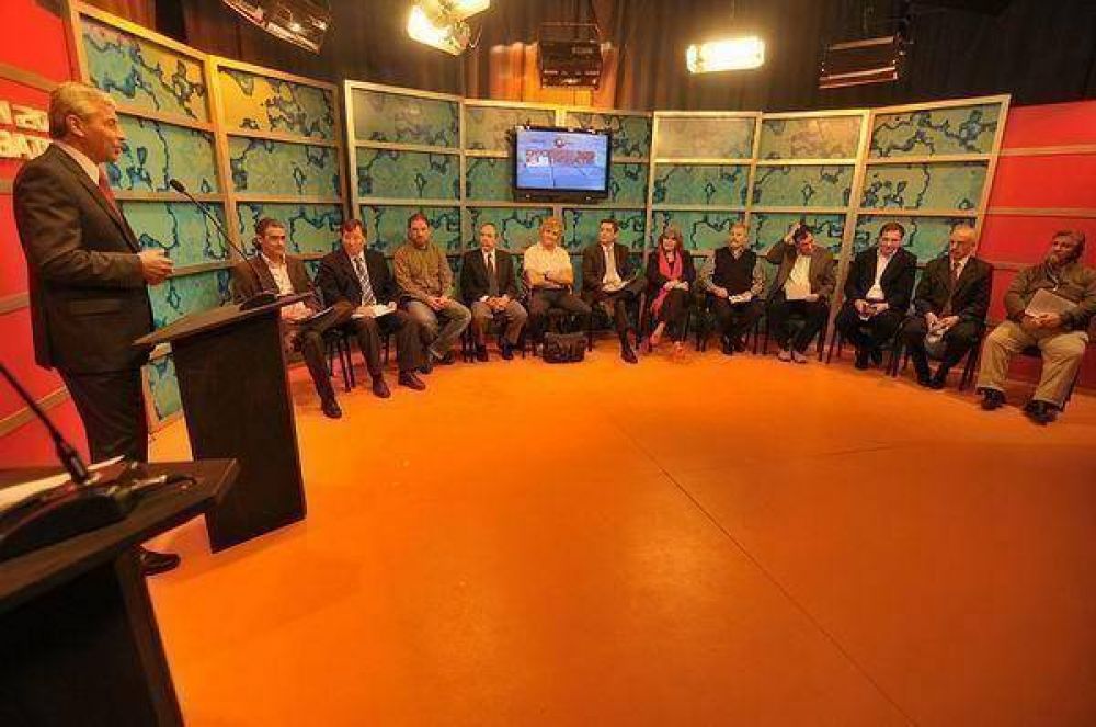 Candidatos debatieron por Canal Seis