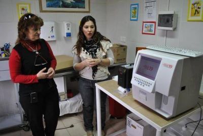 La Municipalidad comenz� a recibir los equipos para instalar un laboratorio de an�lisis cl�nicos