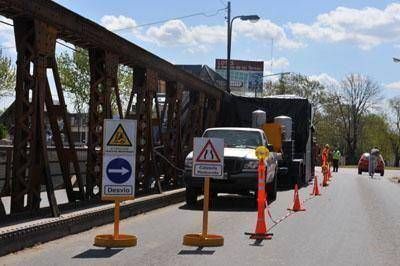 Comenzaron las tareas de reparaci�n y limpieza en el Puente M�ndez Casariego