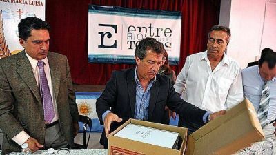 El gasoducto productivo alimentar� tambi�n redes domiciliarias de seis localidades