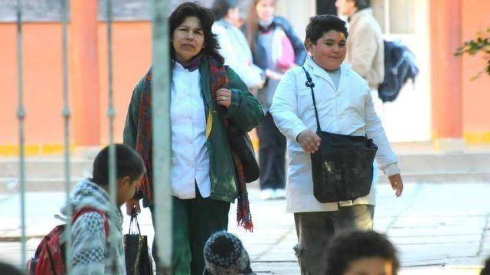 Entre R�os ya instrumenta la extensi�n del horario escolar