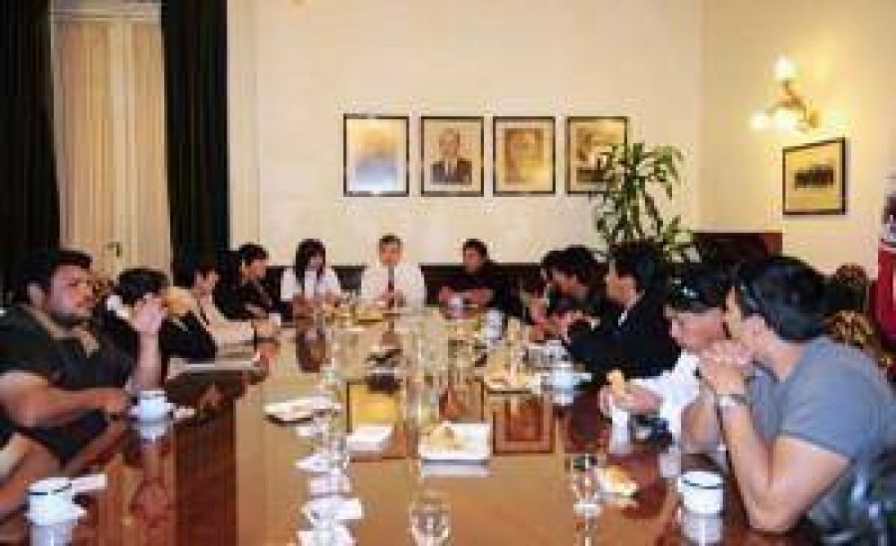 Emergencia habitacional en Jujuy: Representantes de los asentamientos viajaron a Buenos Aires