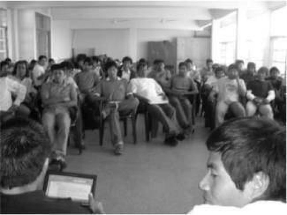 Docentes ind�genas se reunieron en Posadas