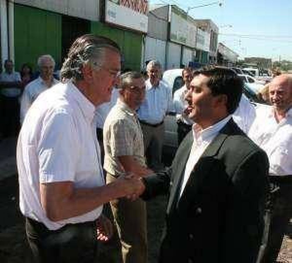 Juan Carlos Gioja le pidi� coherencia al ibarrismo por Cristina