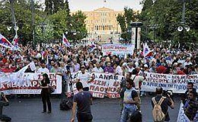 Misi�n del FMI ya revisa las cuentas de Grecia en medio de fuertes protestas