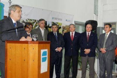 Dom�nguez felicit� a Cheppi por su gesti�n como Embajador