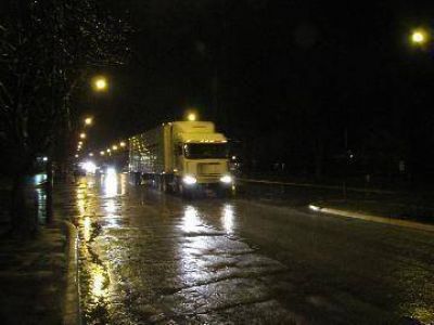 Acuerdan mantener el tr�nsito nocturno de camiones