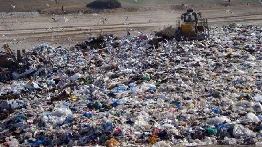 Col�n: acusan al Municipio de incumplir con la erradicaci�n de un basural