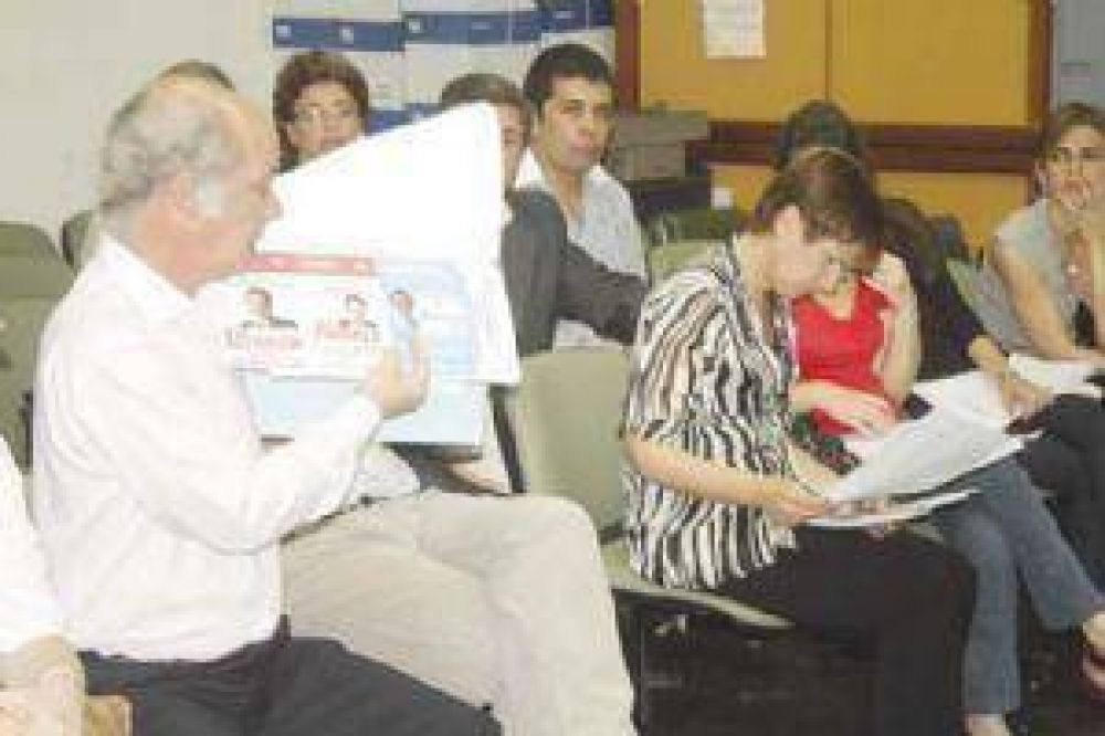 Para evitar el arrastre K, ECO impugn� todas las boletas del FPV