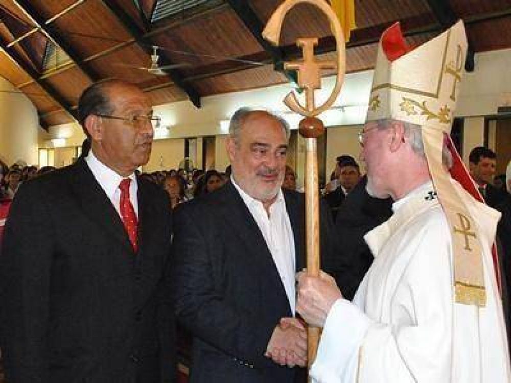 El gobernador Colombi particip� en la celebraci�n de San Miguel de Arc�ngel
