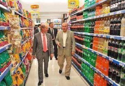 El intendente asisti� a inauguraci�n de otra sucursal de La An�nima