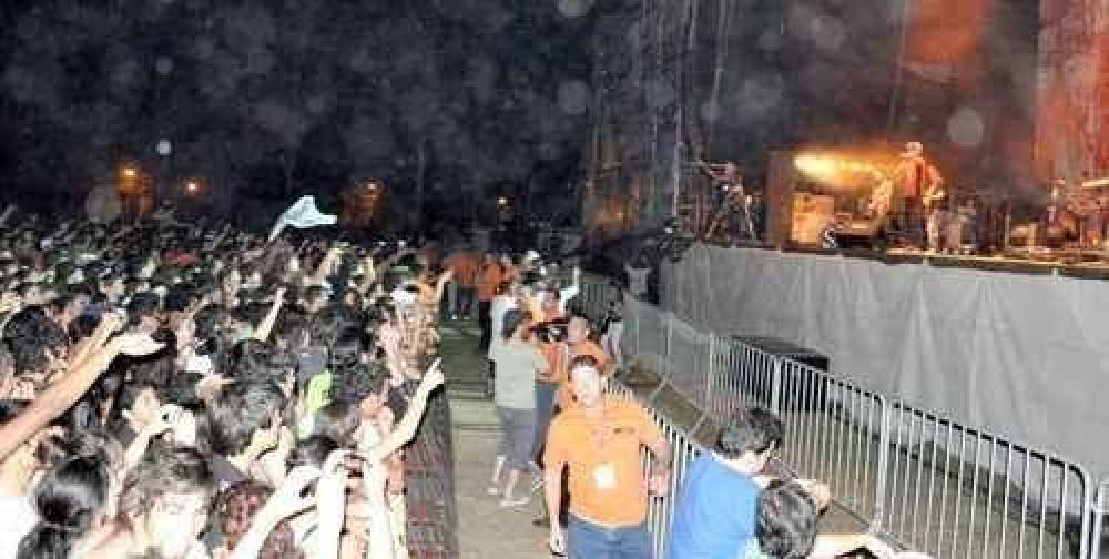 Arranc� el Resistencia Rock