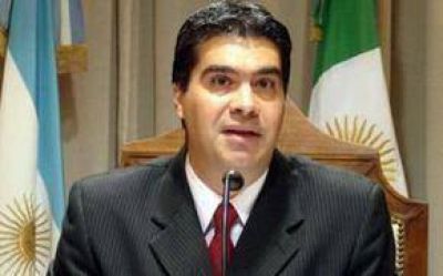 Junto a experta internacional, Capitanich realizar� un debate sobre la Problem�tica del H�bitat