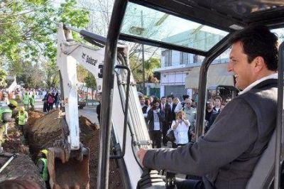 Massa arranc� la construcci�n de las cloacas en Gral. Pacheco