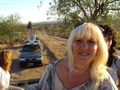 Candidata Lily Cremer recorri� Santa Cruz del Lago de cara al domingo