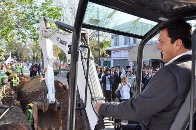 Massa dio inicio a las obras de cloacas para General Pacheco