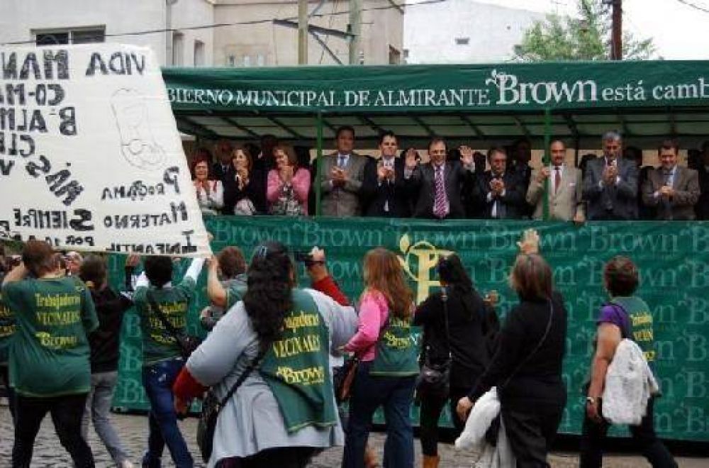 Almirante Brown celebr� su 138� aniversario con una gran fiesta