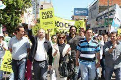 Sabbatella cuestion� la pol�tica de seguridad de Scioli al encabezar una marcha en Florencio Varela 