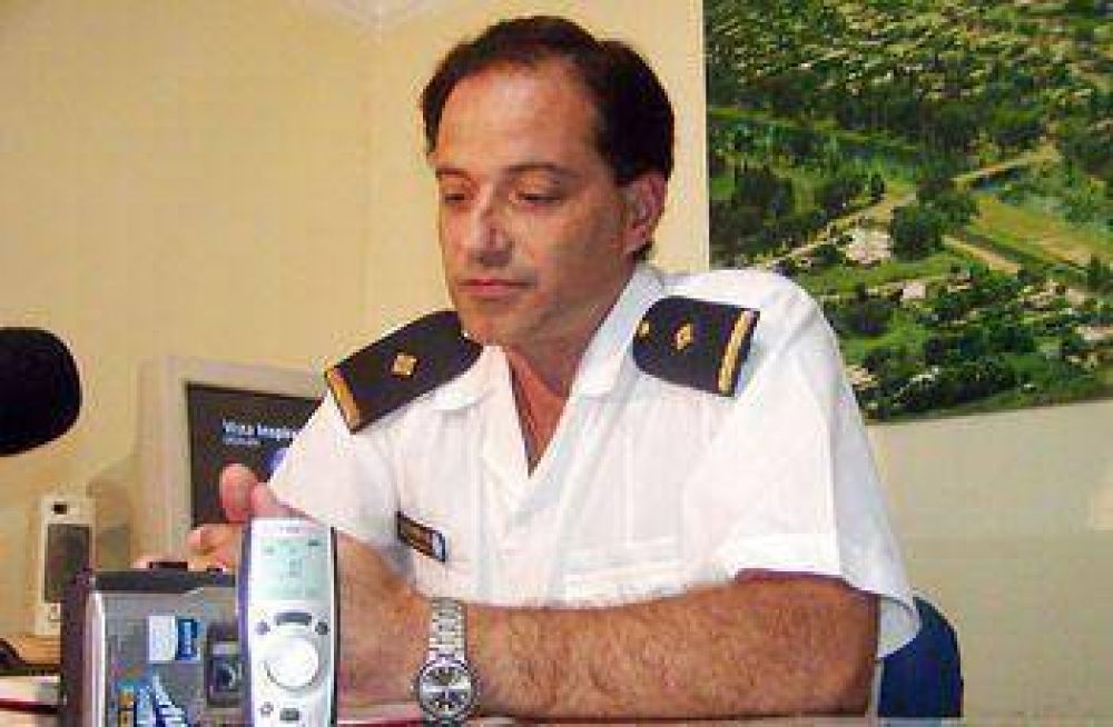 El nuevo subcomisario de la Polic�a Federal se present� ante la ciudadan�a