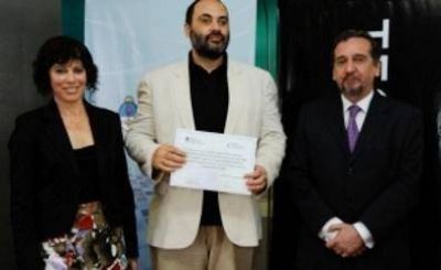 �En Mar del Plata se habla de Cristina cuando las papas queman; no puede ser que este se�or se jacte de estar con el proyecto nacional�, asever�.  �Ac� no hay corrupci�n, no hay valija de Antonini�, manifest� d�as atr�s el intendente Pulti en una entrevis