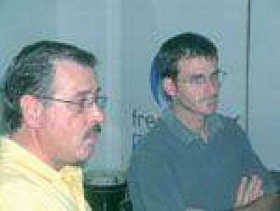 Gendarmer�a en las instalaciones del Aeroclub San Nicol�s