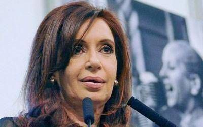  Desde Caleta Paula Cristina tambi�n inaugurar� una refiner�a en Cutral Co