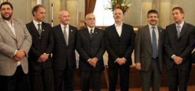Bronca con Macri por su faltazo al aniversario de la Legislatura